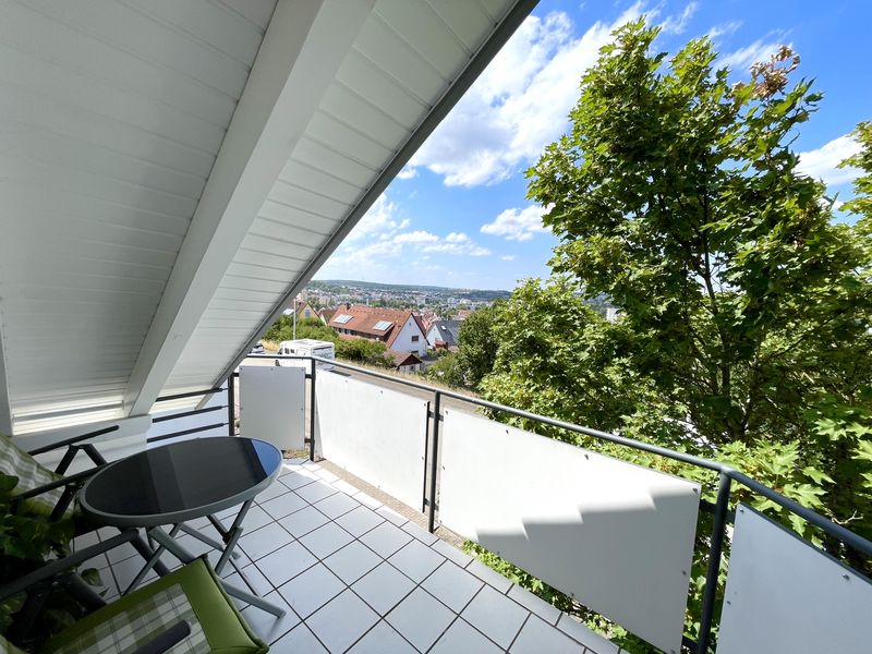 Freundliches Zuhause mit zwei Zimmern und einmaligem Panoramablick
